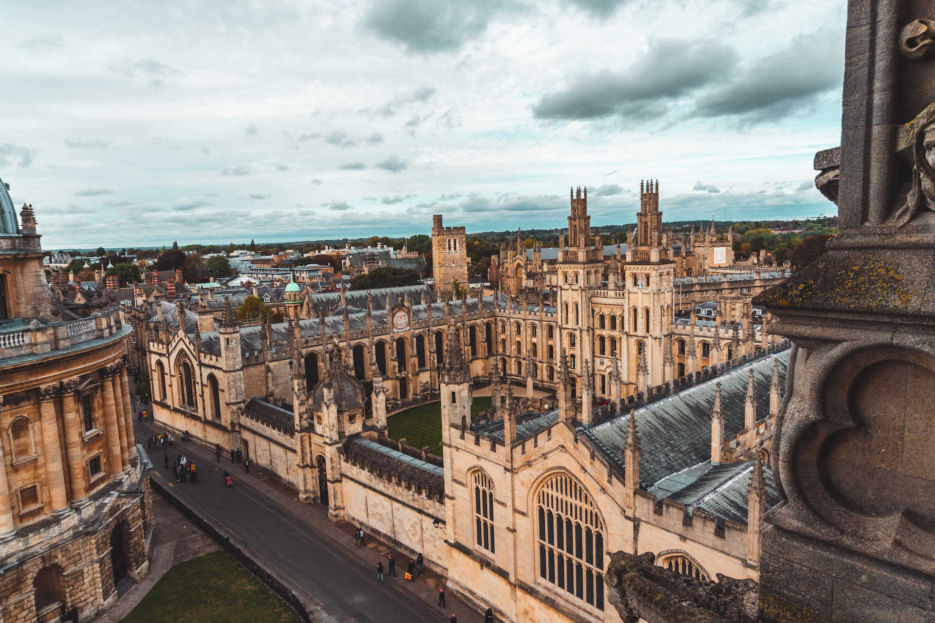 Interested in studying in Kaplan Oxford English School?